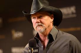 How tall is Trace Adkins?